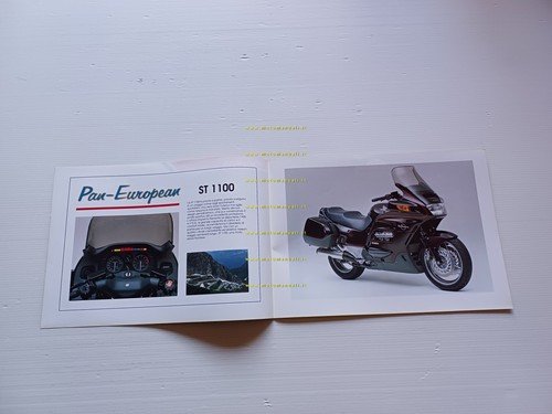Honda ST 1100 Pan European depliant italiano originale