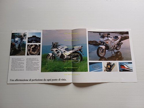 Honda VFR 750 F 1986 depliant ITALIANO originale