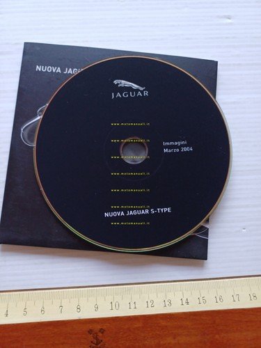 Jaguar nuova S-Type 2004 CD-ROM immagini da cartella stampa originale