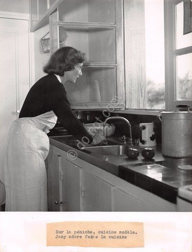 Jany Holt fotografia originale anni '50 attrice in cucina | Immagine principale