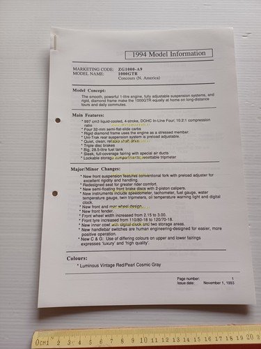 Kawasaki 1000 GTR (ZG1000-A9) 1994 Model Information cartella stampa inglese