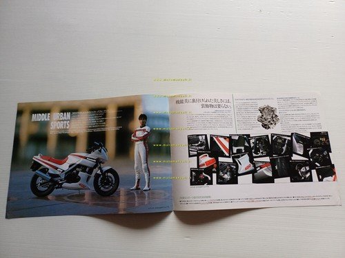Kawasaki GPZ 400 S depliant GIAPPONESE originale