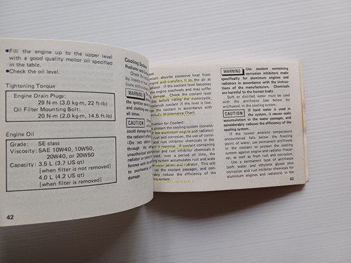 Kawasaki GPZ 900 R 1984 manuale uso manutenzione originale TESTO …