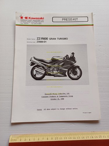 Kawasaki ZZ-R 600 Gran Turismo (ZX600-D1) 1989-90 cartella stampa originale