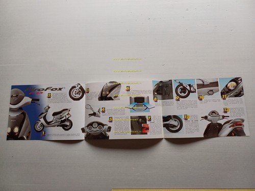 Malaguti 50 F15 Firefox depliant scooter ITALIANO originale