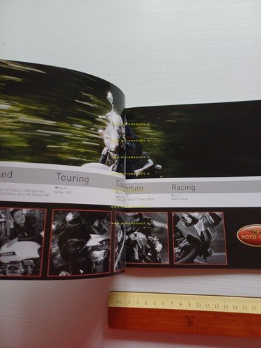 Moto Guzzi catalogo produzione modelli 2009 depliant italiano originale