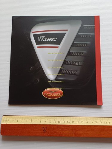 MOTO GUZZI V7 Classic depliant italiano originale