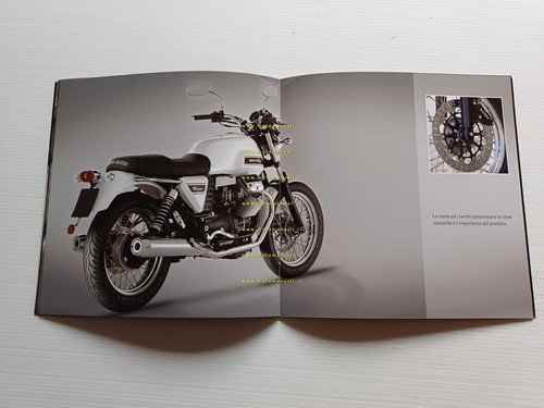 MOTO GUZZI V7 Classic depliant italiano originale