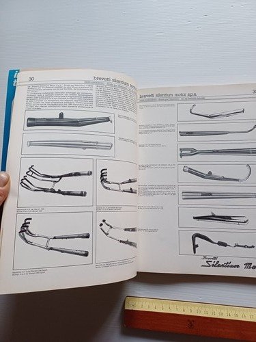 Motociclismo elenco aziende italiane motociclistiche e accessori 1980 originale