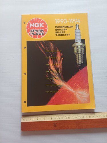 NGK guida applicazione candele auto 1993-94 manuale tabelle conversione