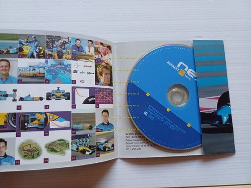 Renault Elf Formula 1 Team 2003 CD-ROM immagini da cartella …