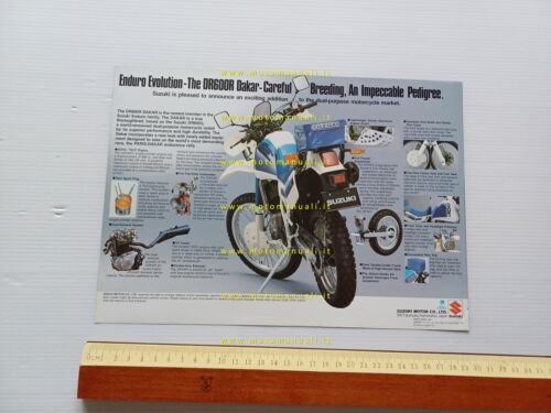 Suzuki DR 600 R Dakar 1985 depliant testo inglese ENGLISH …
