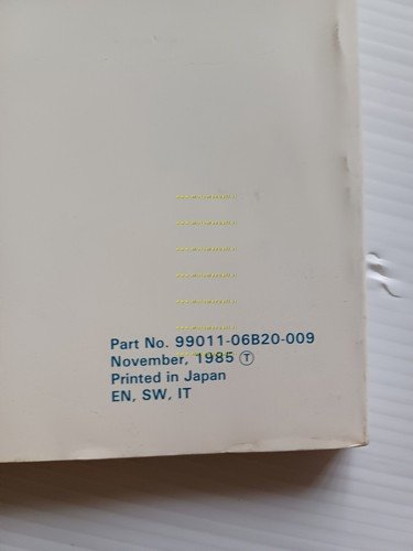 Suzuki GSX-R 1100 1985-86 manuale uso manutenzione italiano originale