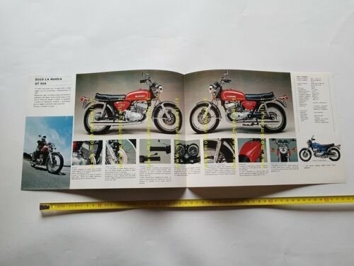 Suzuki GT 500 1975 depliant originale italiano genuine brochure