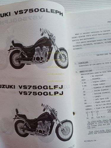 Suzuki VS 750 tutti modelli 1987-88 catalogo ricambi originale