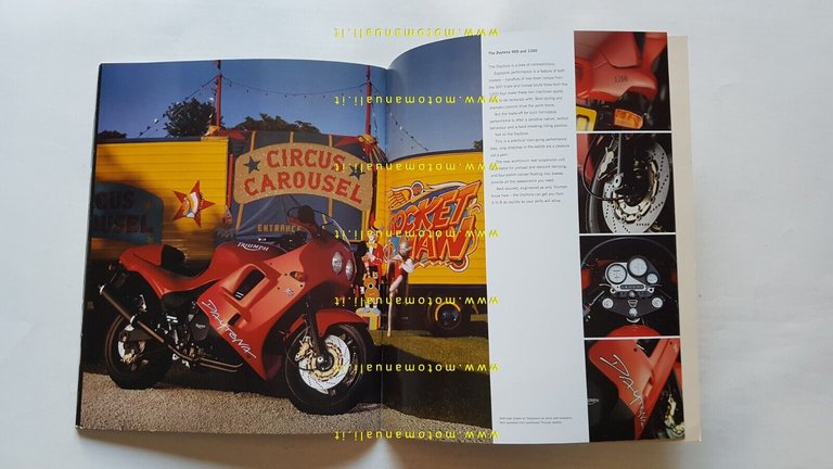 Triumph produzione 1995 depliant originale testo inglese