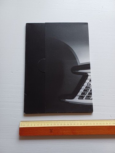 Triumph salone Milano 1996 presentazione nuovi modelli cartella stampa inglese