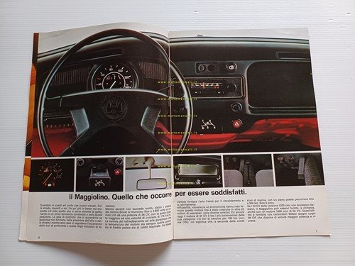 Volkswagen Maggiolino modelli 1976 depliant italiano originale