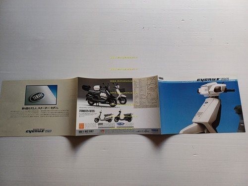 Yamaha Cygnus 125 1989 scooter depliant GIAPPONESE originale