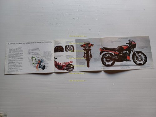 Yamaha RD 350 LC 1983 depliant moto ITALIANO originale brochure