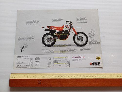 Yamaha TT 600 1985 depliant originale italiano
