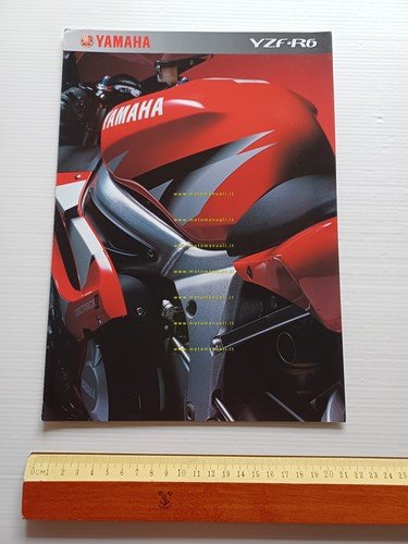 Yamaha YZF R6 600 2002 depliant italiano originale