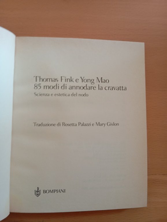 85 modi di annodare una cravatta, T. Fink - Y. … | Immagine Gallery 6