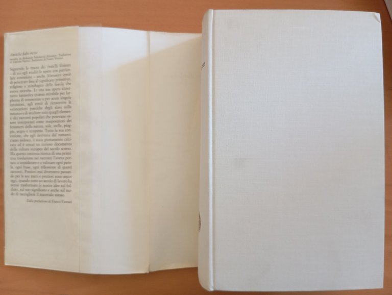 Antiche fiabe russe, A. N. Afanasjev, Einaudi Millenni, 1973 | Immagine Gallery 13