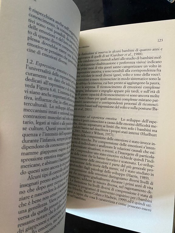 Autismo. indagini sulla sviluppo mentale, Luca Surian, Laterza, 2002