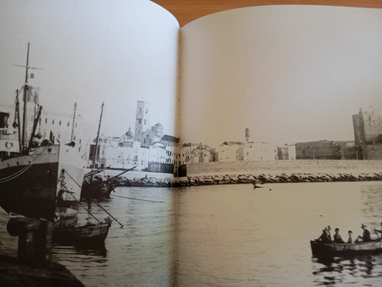Bari. Dal passato al presente, Vito A. Melchiorre, Mario Adda … | Immagine Gallery 11