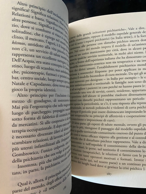 Basaglia e le metamorfosi della psichiatria, Piero Cipriano, Elauthera, 2018