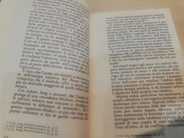 C. G. Jung. un pensiero in divenire, Silvia Montefoschi, Garzanti, …