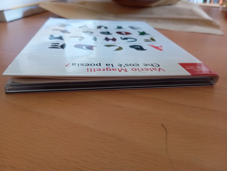 Che cos'è la poesia? Raccontata ai ragazzi in 21 voci, …