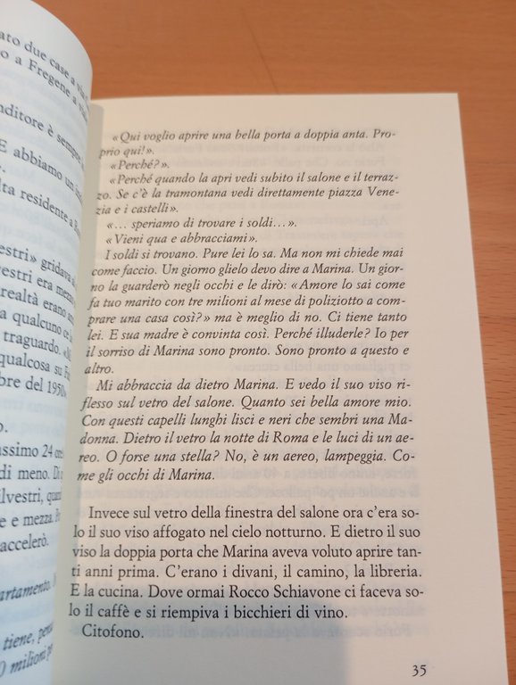 Cinque indagini romane per l'ispettore Rocco Schiavone, A. Manzini Sellerio … | Immagine Gallery 10