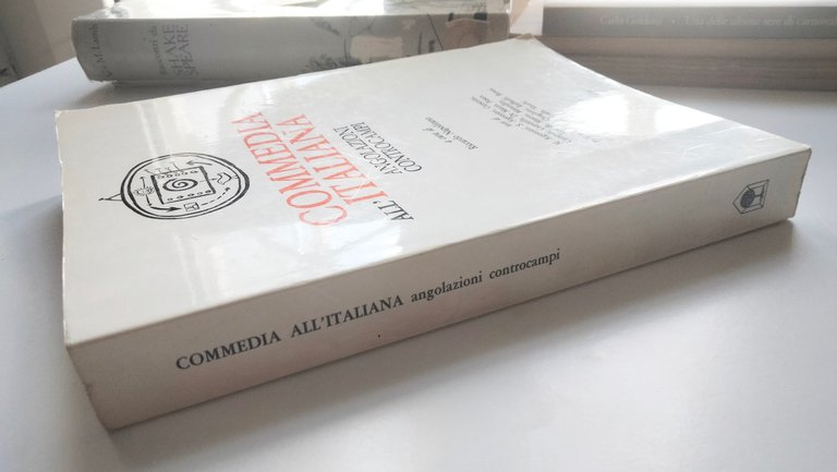 Commedia all'italiana. Angolazioni e controcampi, Riccardo Napolitano, Gangemi