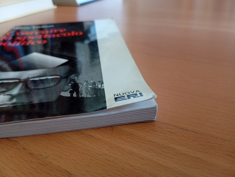 Costruire lo spettacolo politico, Murray Edelman, Nuova ERI, 1992, molto … | Immagine Gallery 7