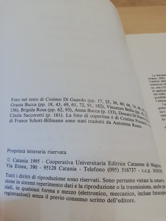 Danzare le origini, oltre la danzaterapia, Vincenzo Bellia, CUECM, 1995