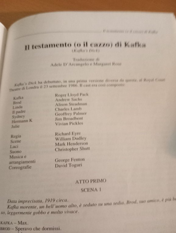 Drammi e monologhi Alan Bennett, Singole spie Un inglese all'estero …