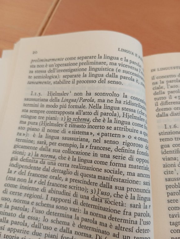 Elementi di semiologia, Roland Barthes, Einaudi, 1992, collana PBE