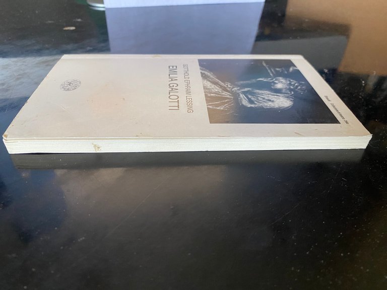 Emilia Galotti, Gotthold Ephraim Lessing, Einaudi, 2004 | Immagine Gallery 10