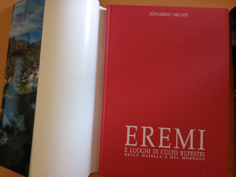 Eremi. Luoghi di culto rupestri della Majella e del Morrone, … | Immagine Gallery 7