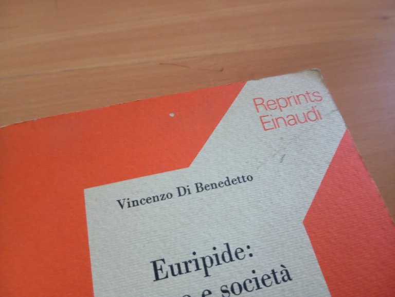 Euripide: teatro e società, Vincenzo Di Benedetto, Einaudi, 1975 | Immagine Gallery 2
