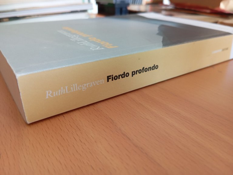 Fiordo Profondo, Ruth Lillegraven, Carbonio Editore, 2020