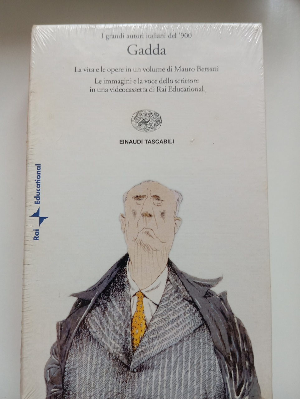 Gadda, Mauro Bersani, Einaudi, cofanetto con VHS