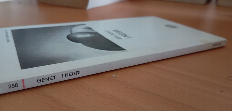 I negri, Jean Genet, Einaudi teatro, 1982