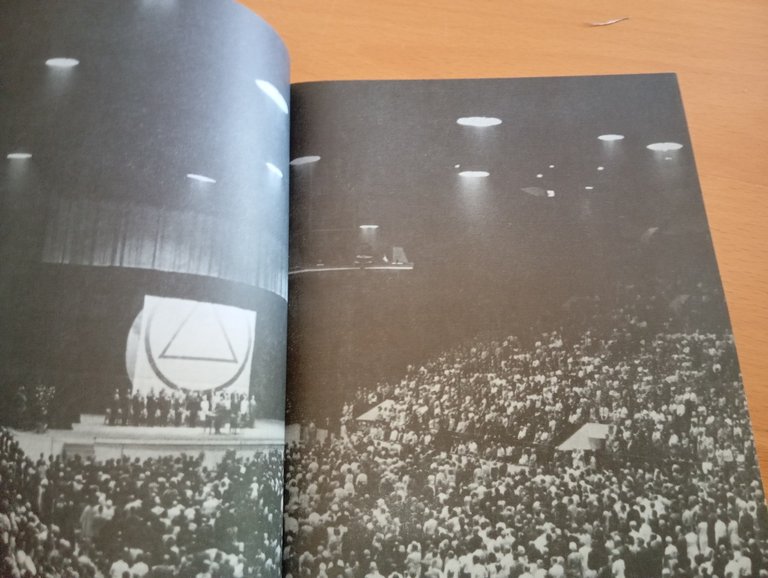 Il dott. Bob e i buoni vecchi compagni, Biogrfia A.A. …