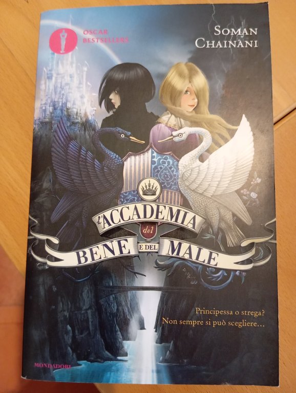 L'accademia del bene e del male, Soman Chainani, Mondadori, 2017 | Immagine Gallery 2