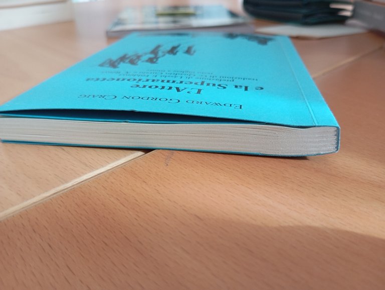 L'attore e la supermarionetta, Edward Gordon Craig, La vita felice, …