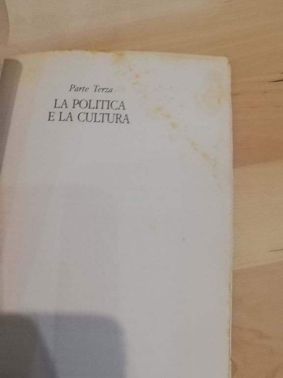 L'identità culturale dell'Europa, a cura di Paul Poupard, Piemme, 1994 | Immagine Gallery 24