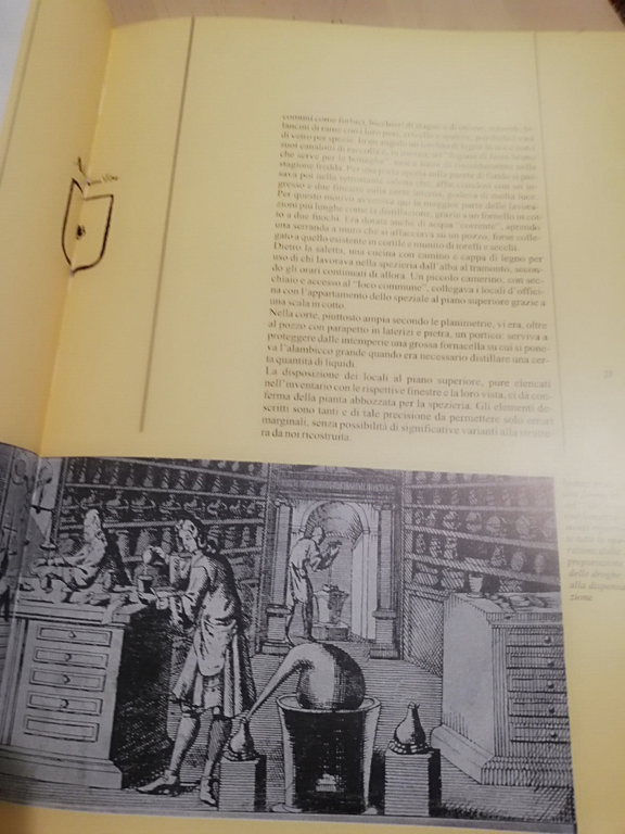 L'officina farmaceutica. Due secoli di storia, Antonio Corvi, 1999, Primula